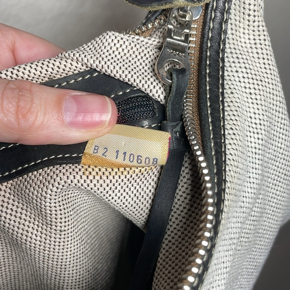 Vintage & Rare Dooney & Bourke Shoulder Bag - Picture 11 of 15